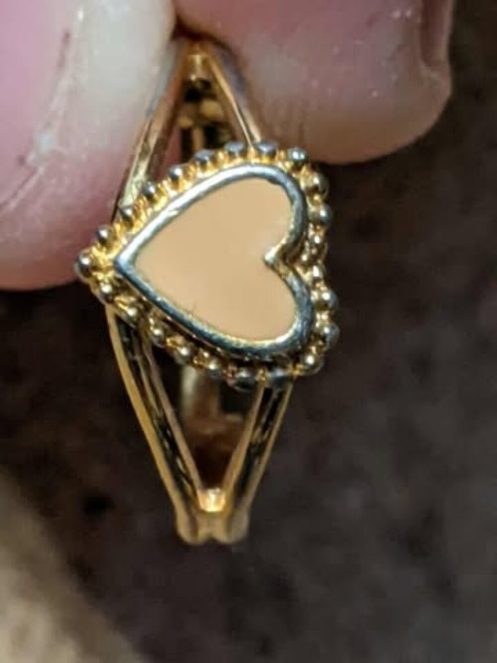 VINTAGE AVON 1976 KAWAII KITSCH SECRET HEART ADJUSTABLE RING SIZE 5-6.5